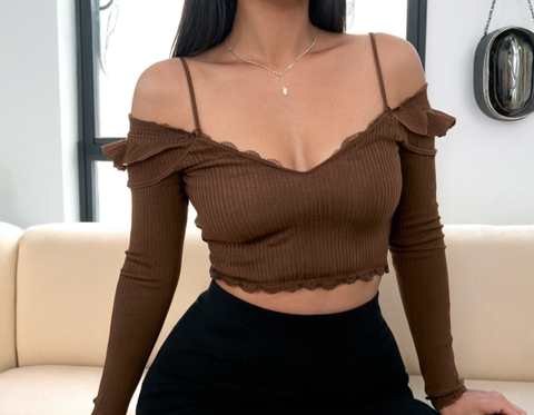 Trendy casual stylish top full sleeve off solder